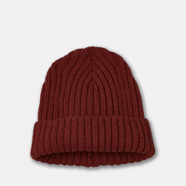 Lambswool Hat in Rust Folded