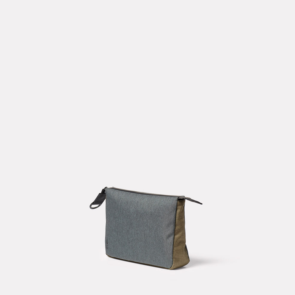 Wiggy Travel and Cycle Washbag in Drizzle & Green