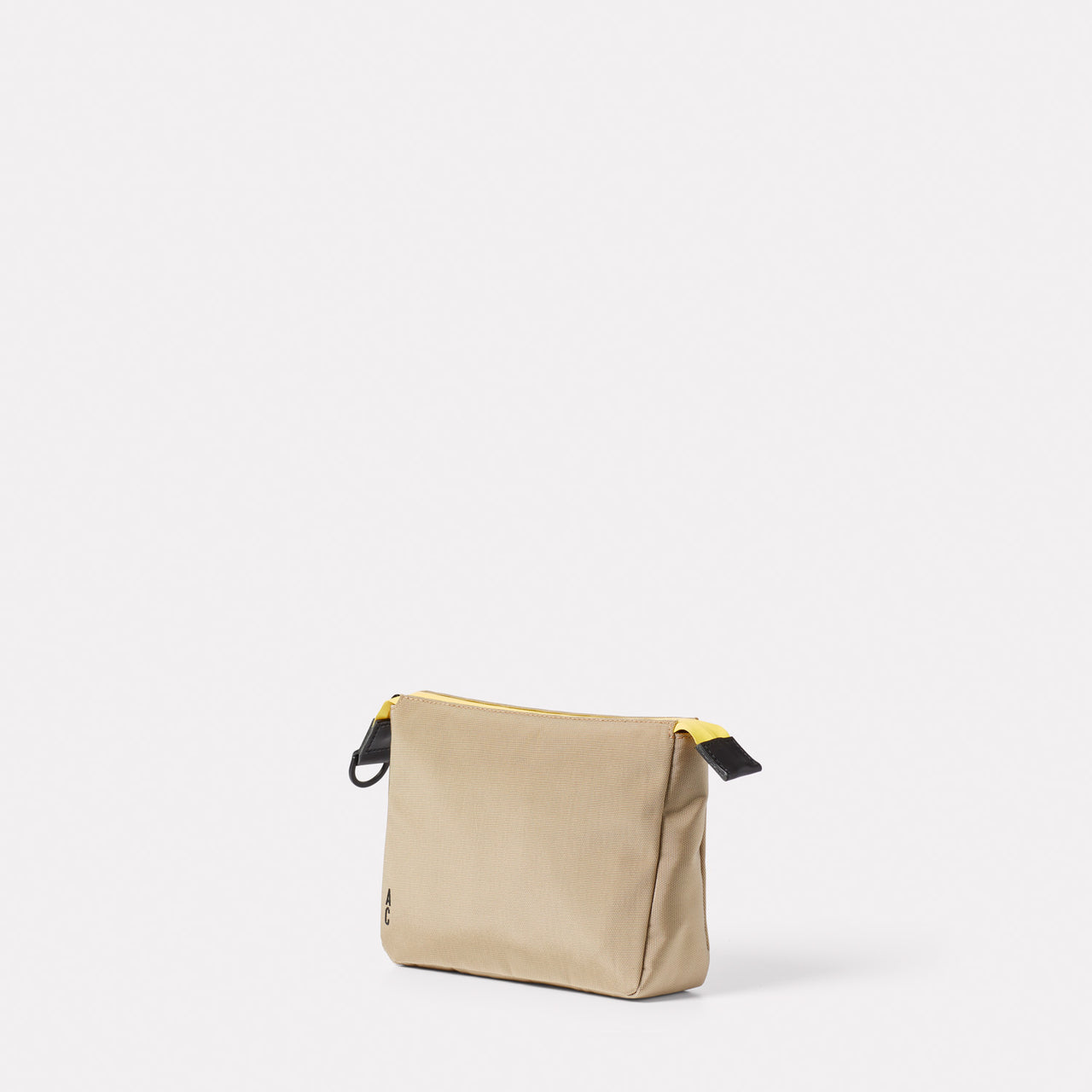 Wiggy Travel Cycle Recycled Wash Bag in Sand