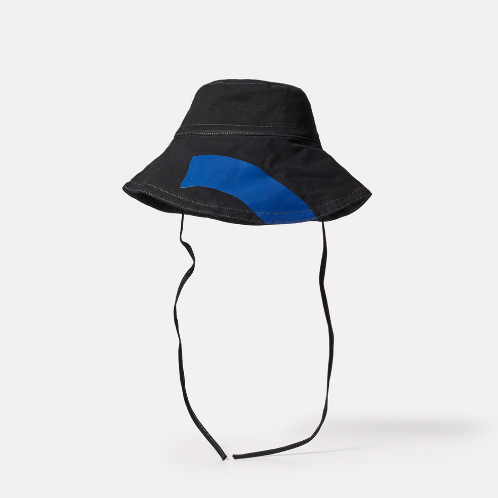 Shade Cotton Canvas Hat in Black