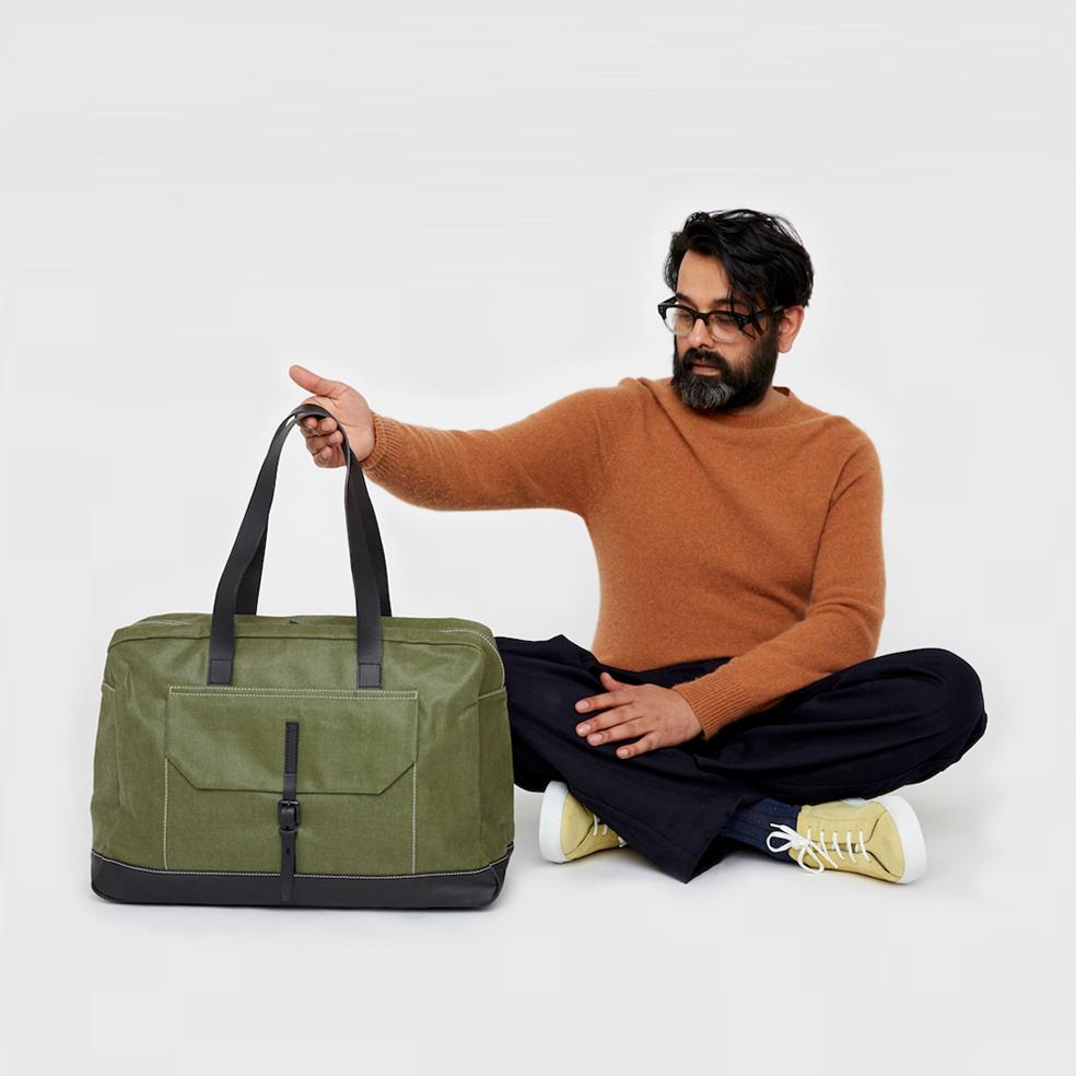 Dave Waxed Canvas Weekend Bag in Green