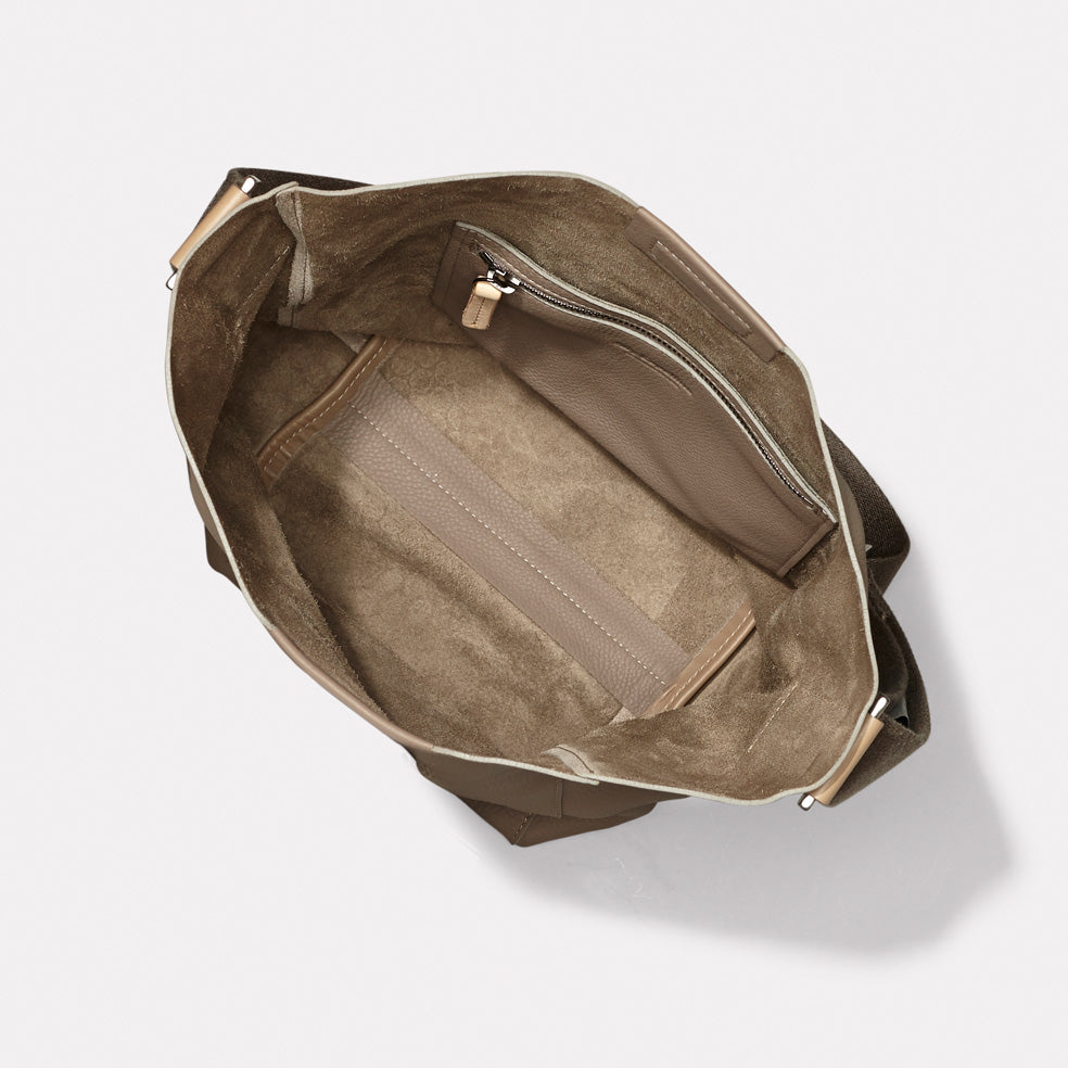 Vivienne Rochelle Leather Bucket Bag in Taupe