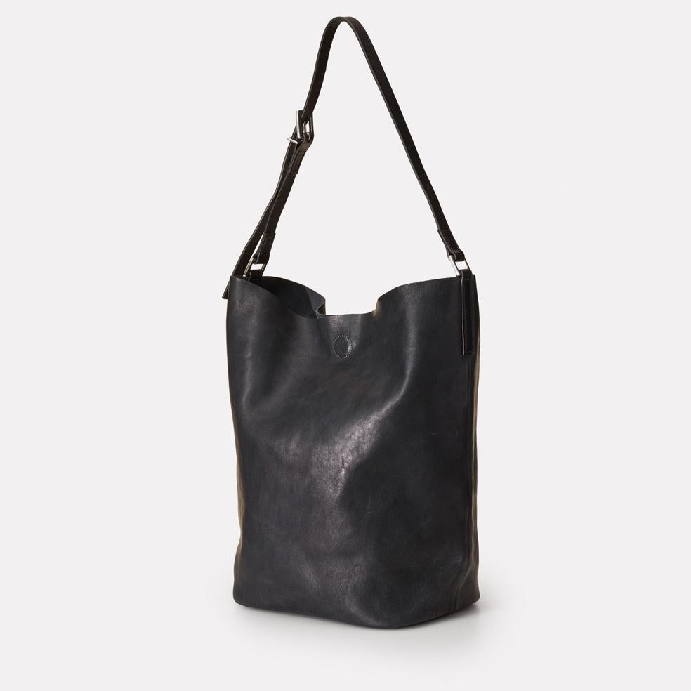 Lloyd Calvert Leather Bucket Bag in Black