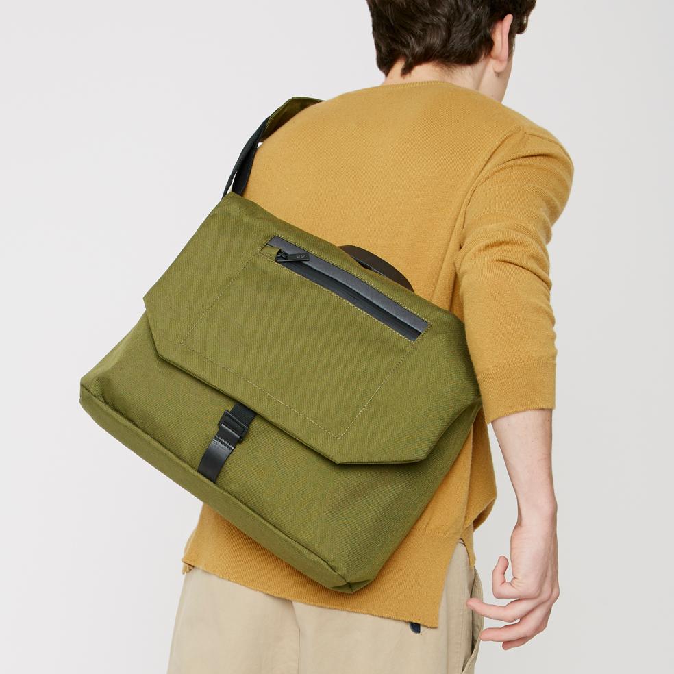 Kenny Travel/Cycle Satchel in Green