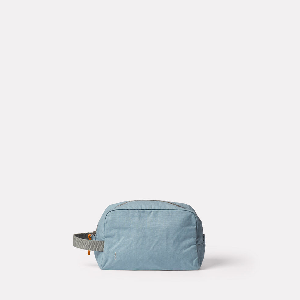 Simon Waxed Cotton Washbag in Blue