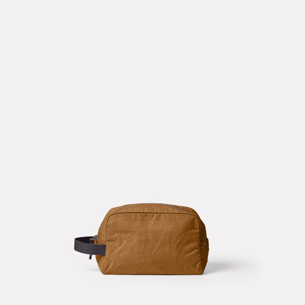 Simon Waxed Cotton Washbag in Breen Front