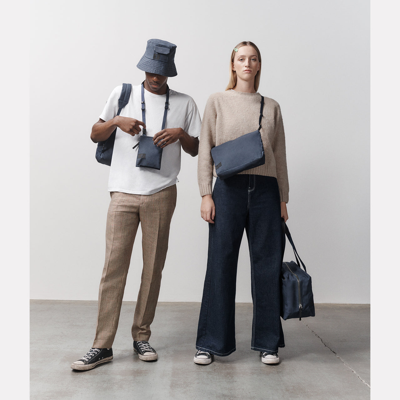 Bik Canvas Hat in Dark Navy